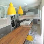 Cozinha em quartzo branco